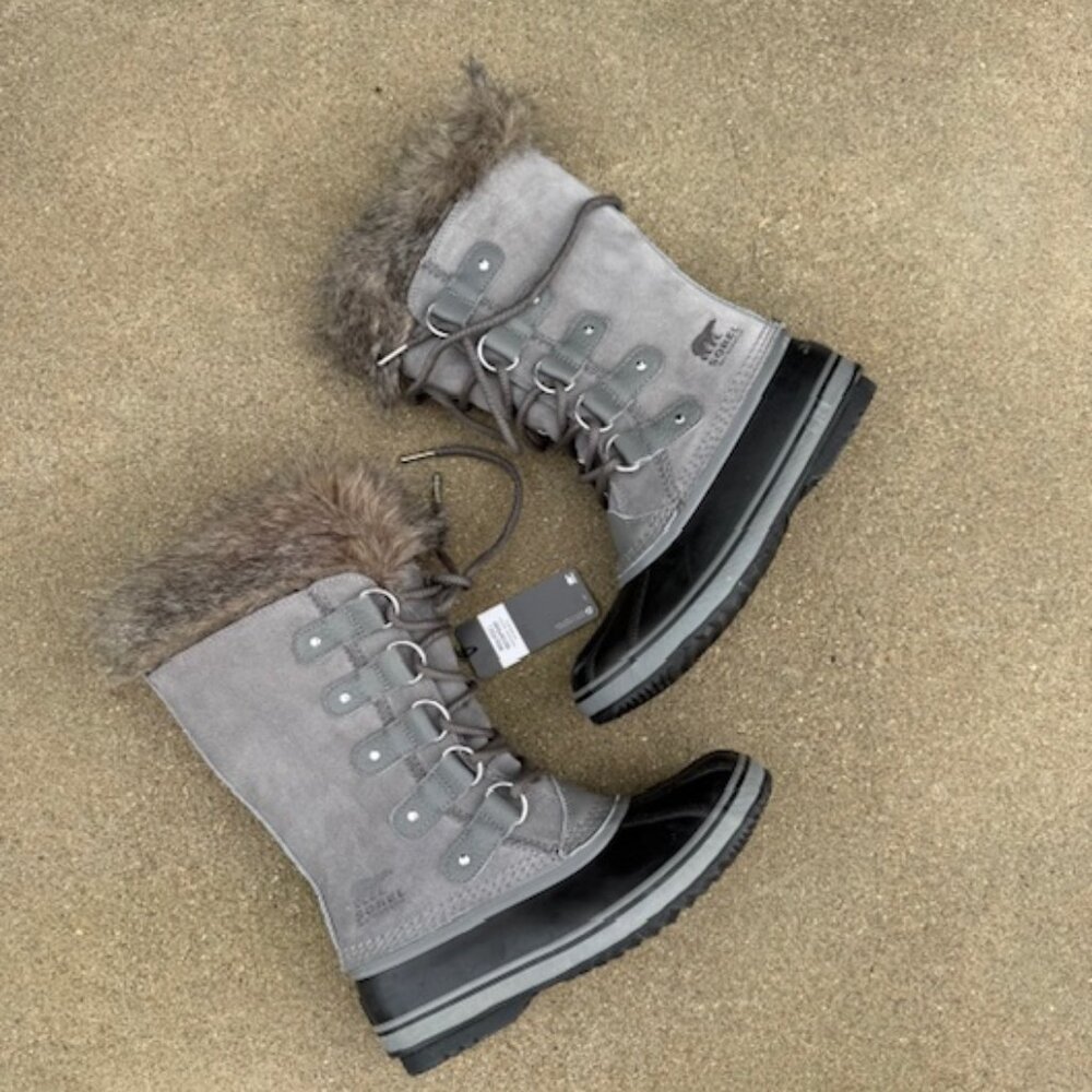 Sorel Joan of arctic boots new no box